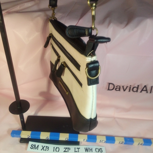 STONE MOUNTAIN Blue&White Talia Low Volume Cross Body § - Picture 7 of 9